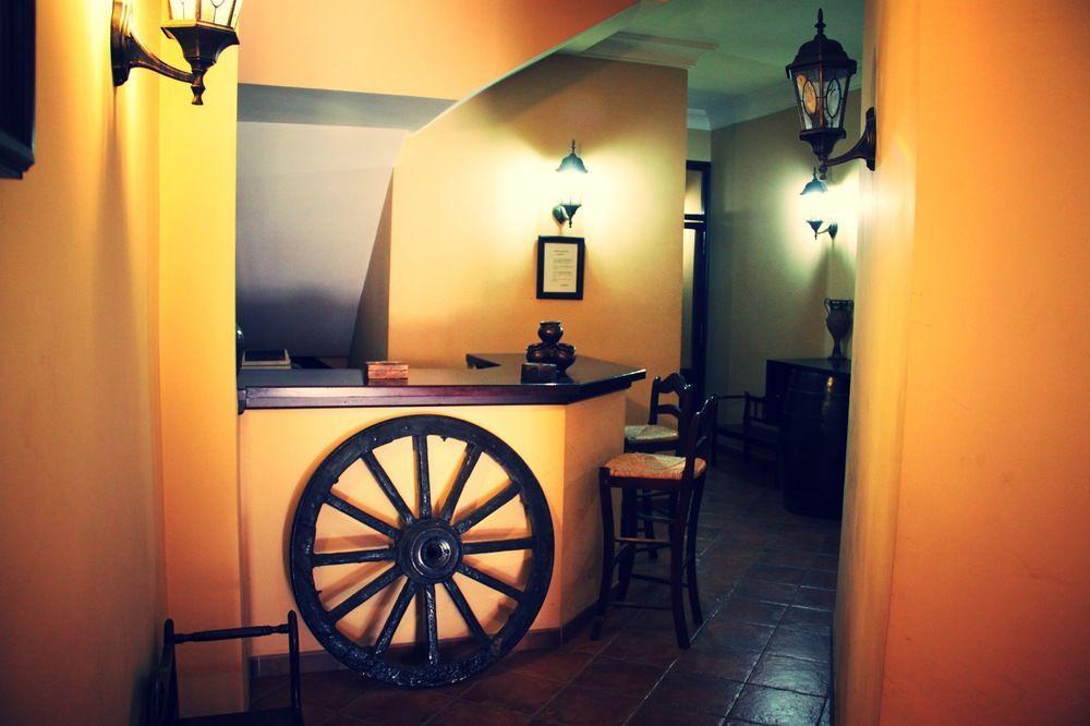 Hostal Pechi Huévar Extérieur photo